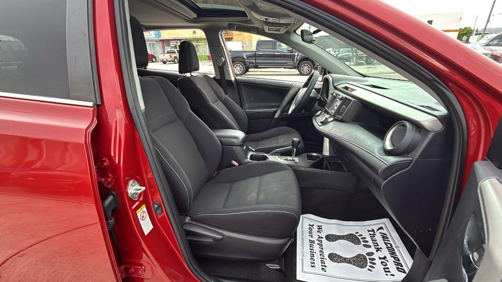 Used 2016 Toyota RAV4 XLE FWD image 39