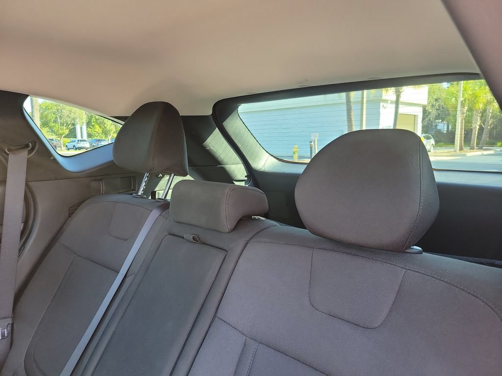 Used 2025 Hyundai Tucson SE FWD image 14