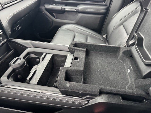 Used 2024 RAM 1500 Limited w/ Trailer Tow Group image 31