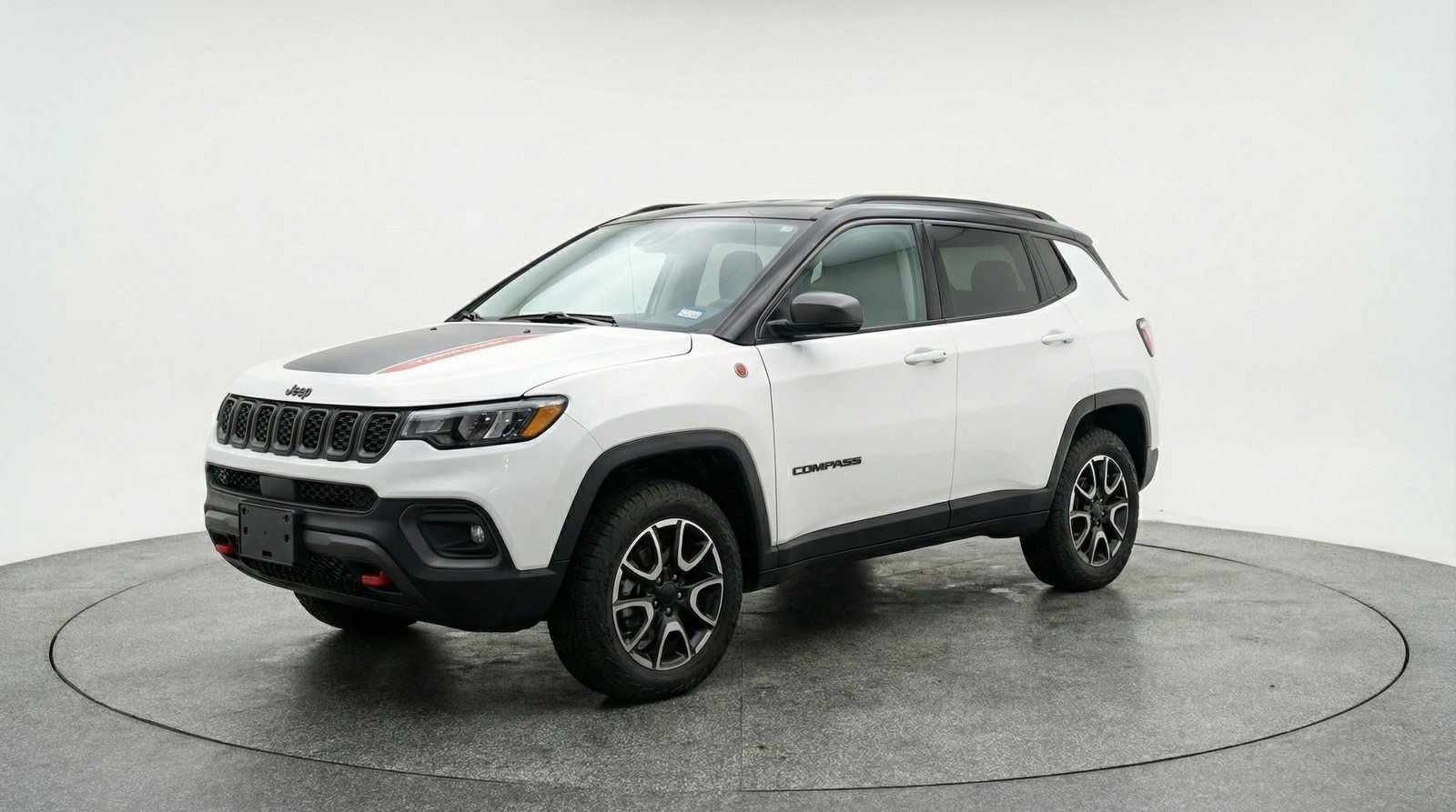Used 2025 Jeep Compass Trailhawk AWD/4WD image 3