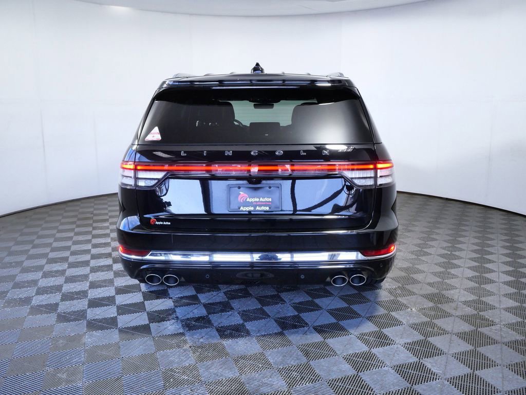 Certified 2025 Lincoln Aviator Black Label AWD/4WD image 7