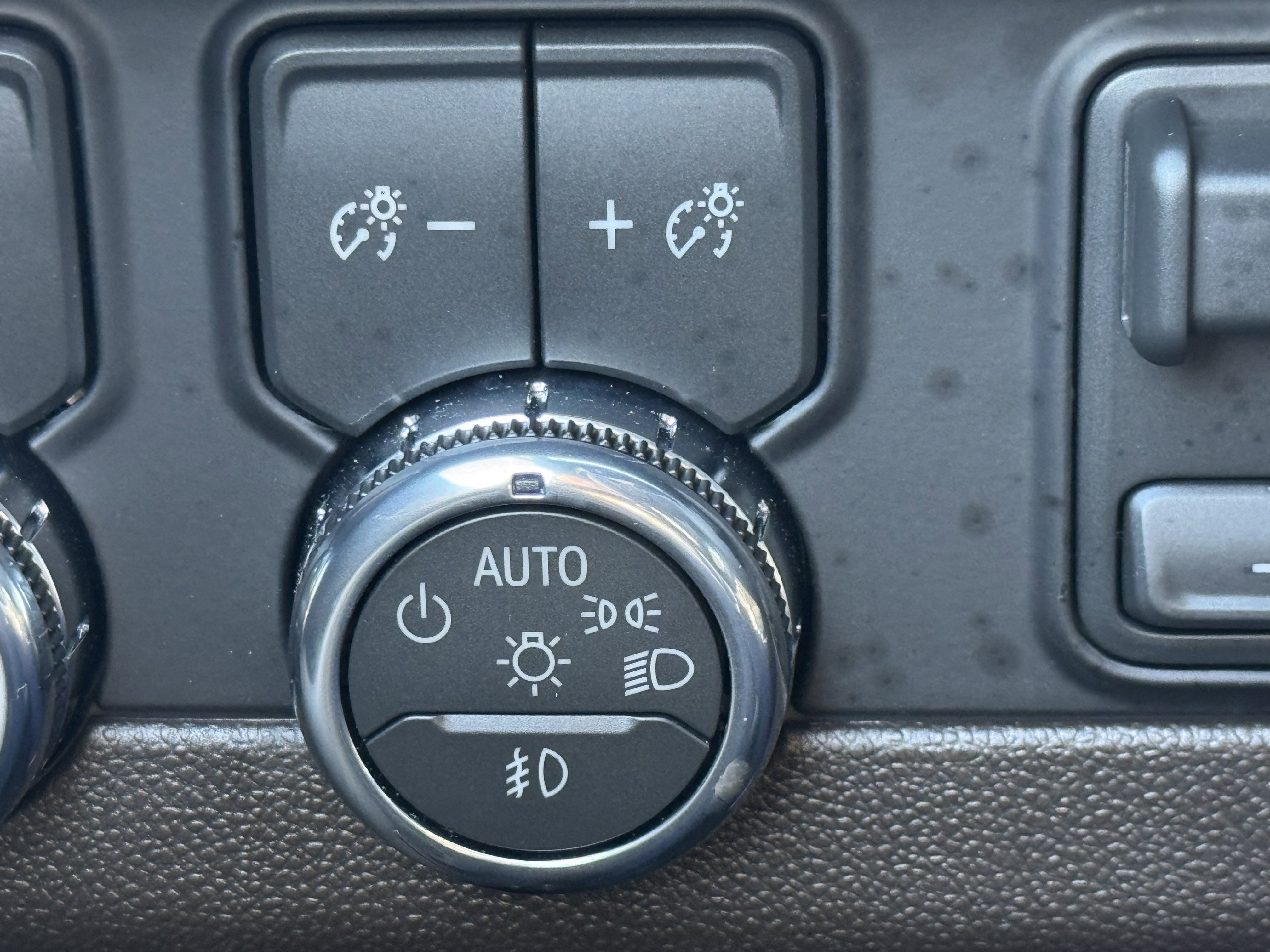 Used 2026 GMC Yukon Elevation w/ Elevation Premium Package image 21