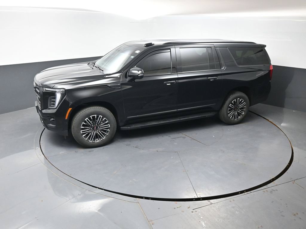 Used 2025 GMC Yukon XL Elevation AWD/4WD image 48
