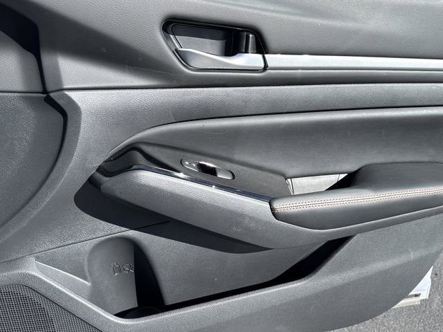 Certified 2025 Nissan Altima 2.5 SR image 25