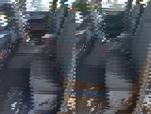 Used 2025 Jeep Grand Cherokee Laredo image 16