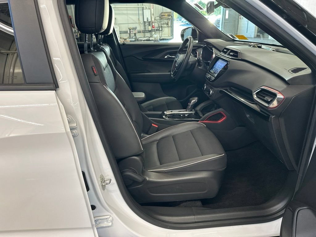 Used 2021 Chevrolet TrailBlazer RS w/ Convenience Package AWD/4WD image 22