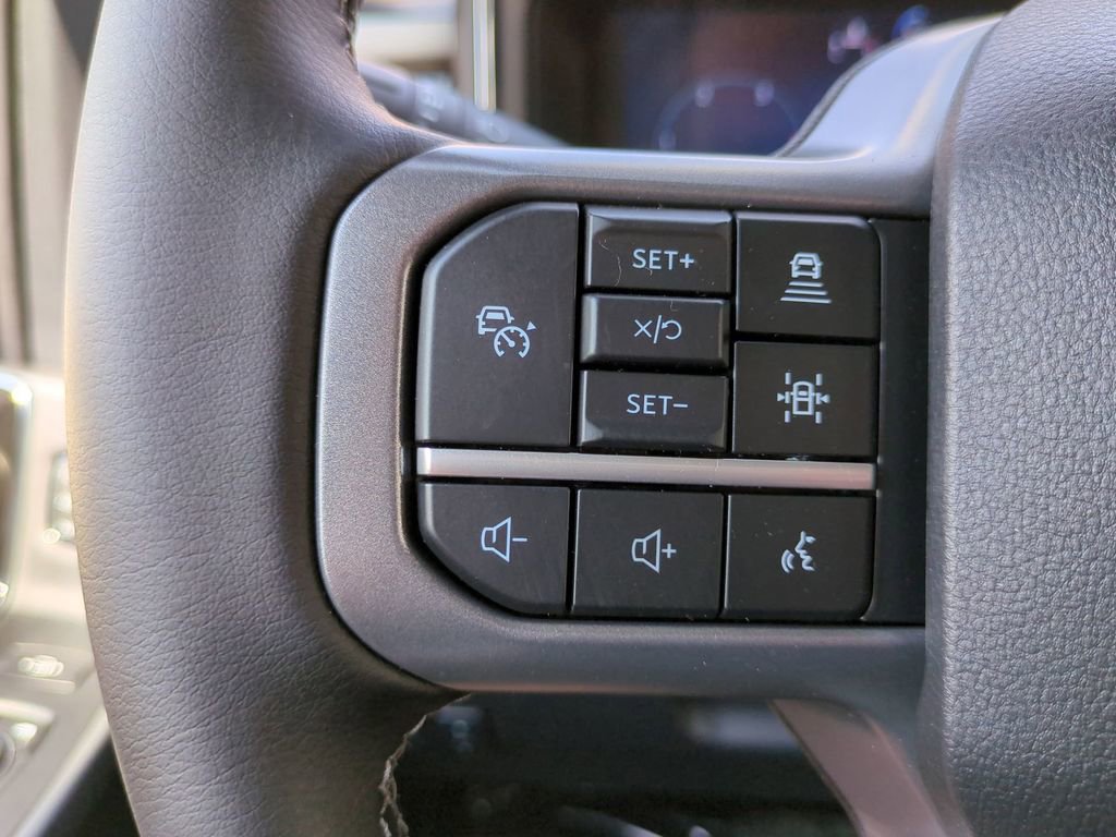 New 2026 Ford F250 Lariat w/ Black Appearance Package image 26