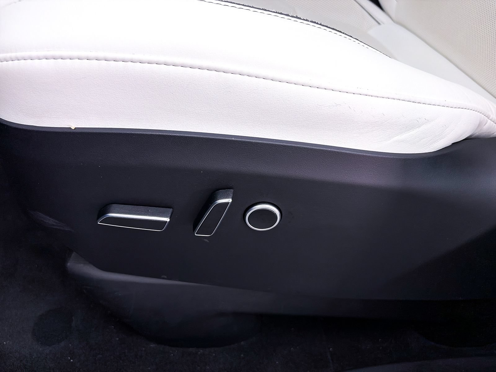 Used 2022 Tesla Model X Plaid AWD/4WD image 19