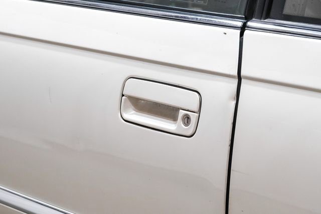 Used 2000 Cadillac Eldorado ESC w/ Comfort/Convenience Pkg FWD image 36