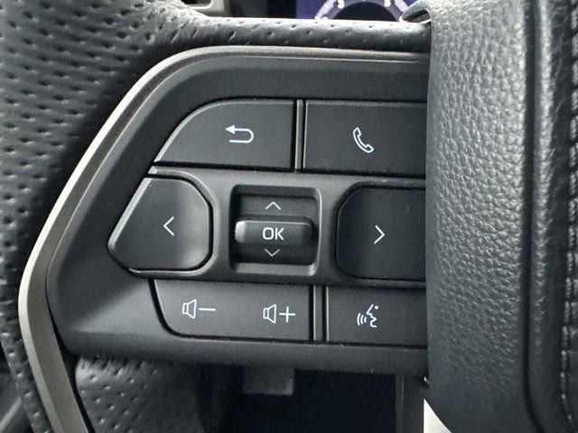 Certified 2025 Toyota Tacoma TRD Sport AWD/4WD image 23