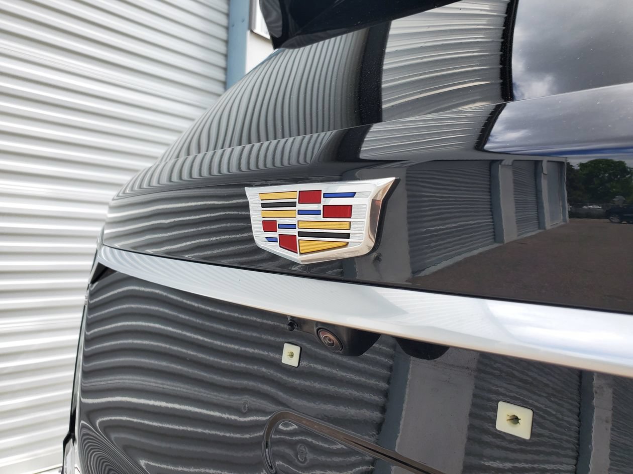 Used 2025 Cadillac XT6 Sport w/ Platinum Package AWD/4WD image 6