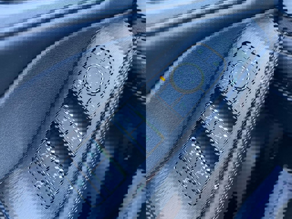 Certified 2025 Nissan Rogue SL image 21