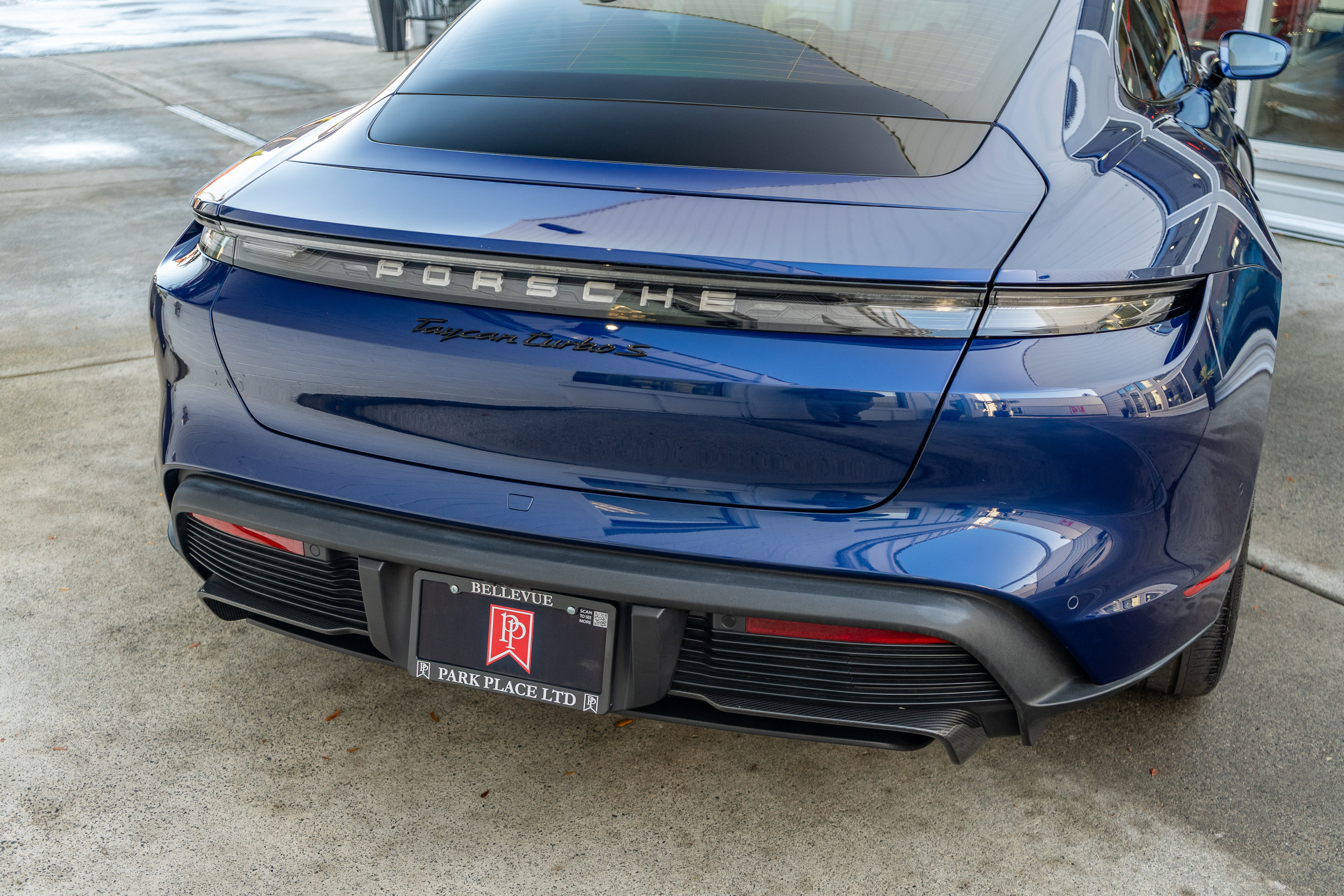 Used 2020 Porsche Taycan Turbo S image 5