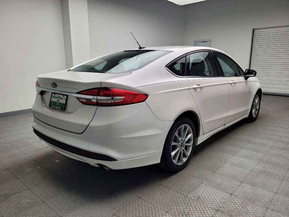Used 2017 Ford Fusion SE w/ Fusion SE Technology Package FWD image 10