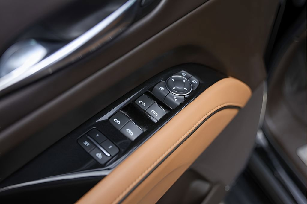 Used 2021 Cadillac Escalade ESV Sport w/ Driver Assist Tech Package AWD/4WD image 22