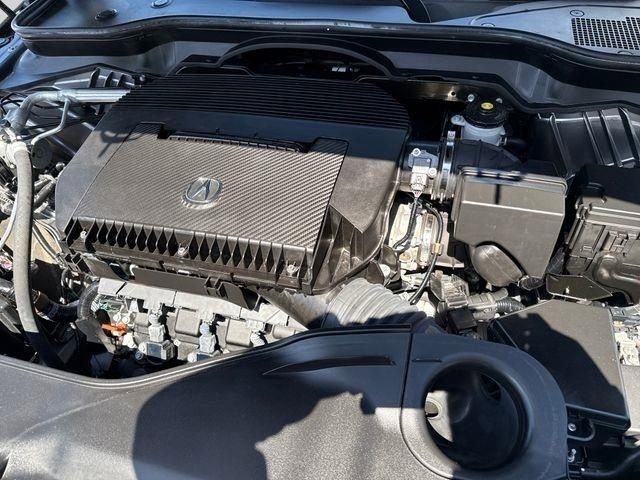 Used 2025 Acura MDX SH-AWD w/ Technology Package image 21