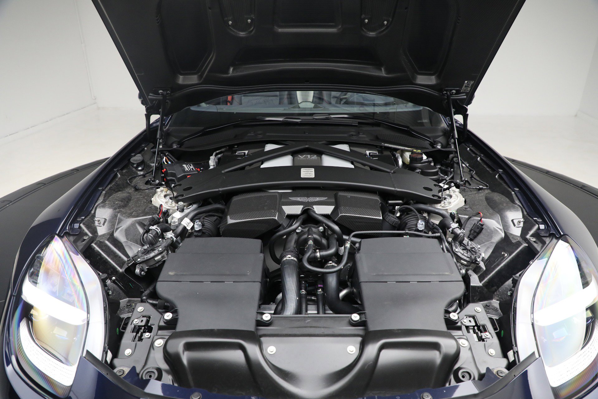 New 2026 Aston Martin Vanquish Convertible image 44