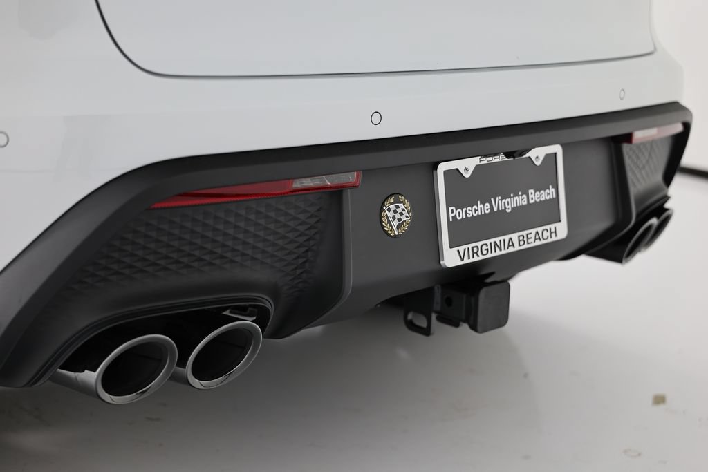 New 2026 Porsche Macan AWD/4WD image 14