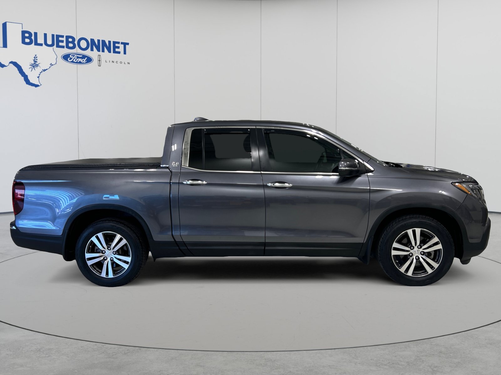 Used 2017 Honda Ridgeline RTS image 4