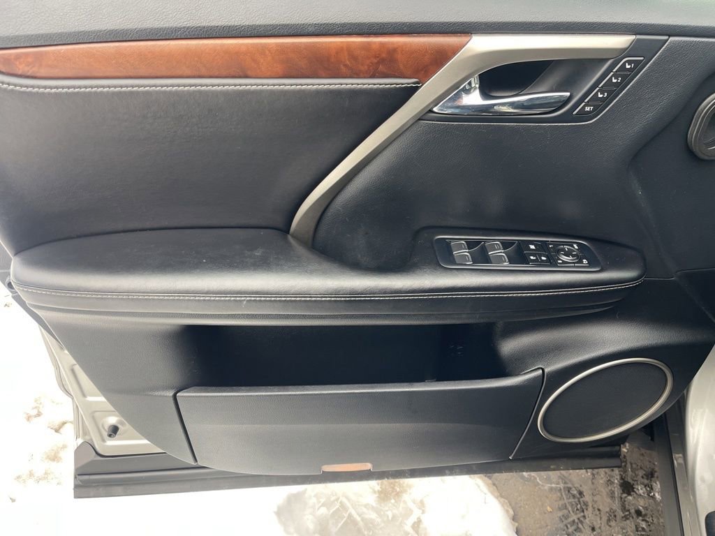 Used 2020 Lexus RX 450hL AWD w/ Premium Package image 26