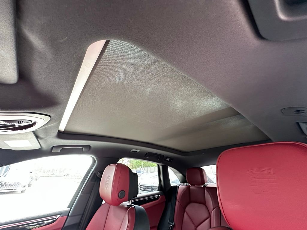 Certified 2023 Porsche Macan S image 26