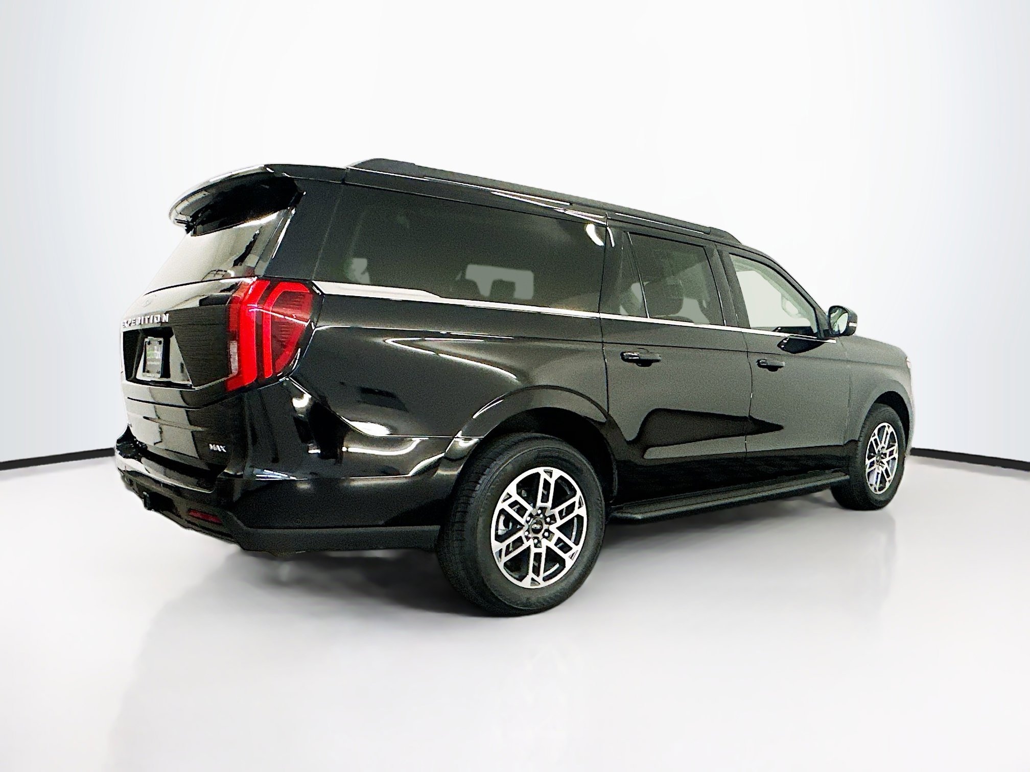 Used 2025 Ford Expedition Max Active image 9