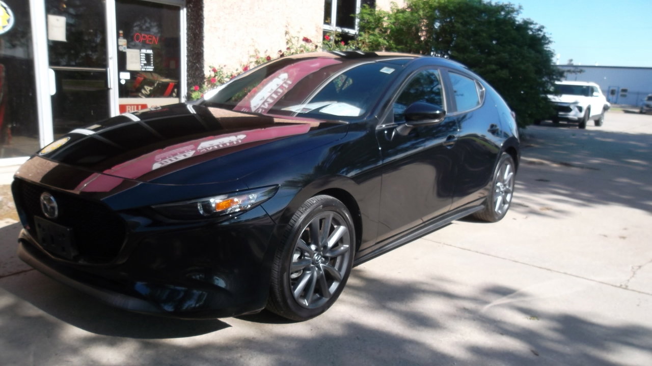 Used 2020 MAZDA MAZDA3 AWD Hatchback w/ Preferred Pkg image 1
