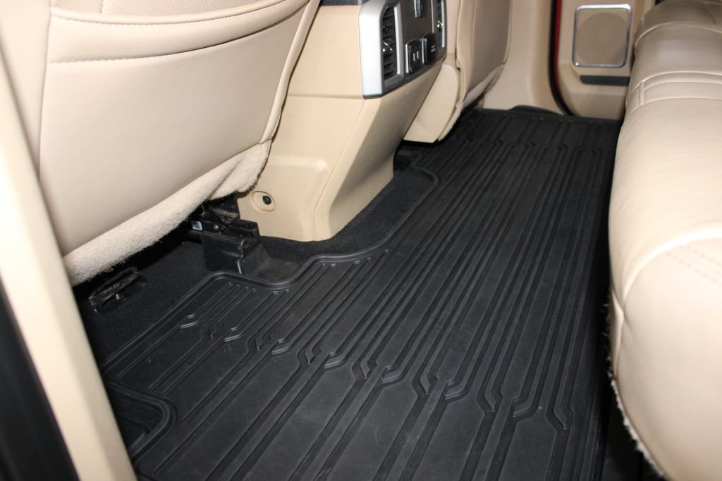 Used 2019 Ford F250 Lariat w/ Lariat Ultimate Package AWD/4WD image 24