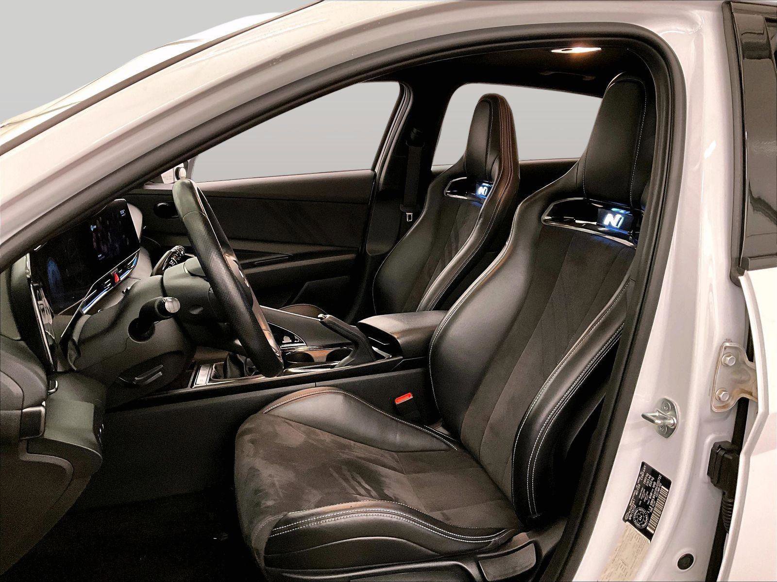 Used 2022 Hyundai Elantra N FWD image 24