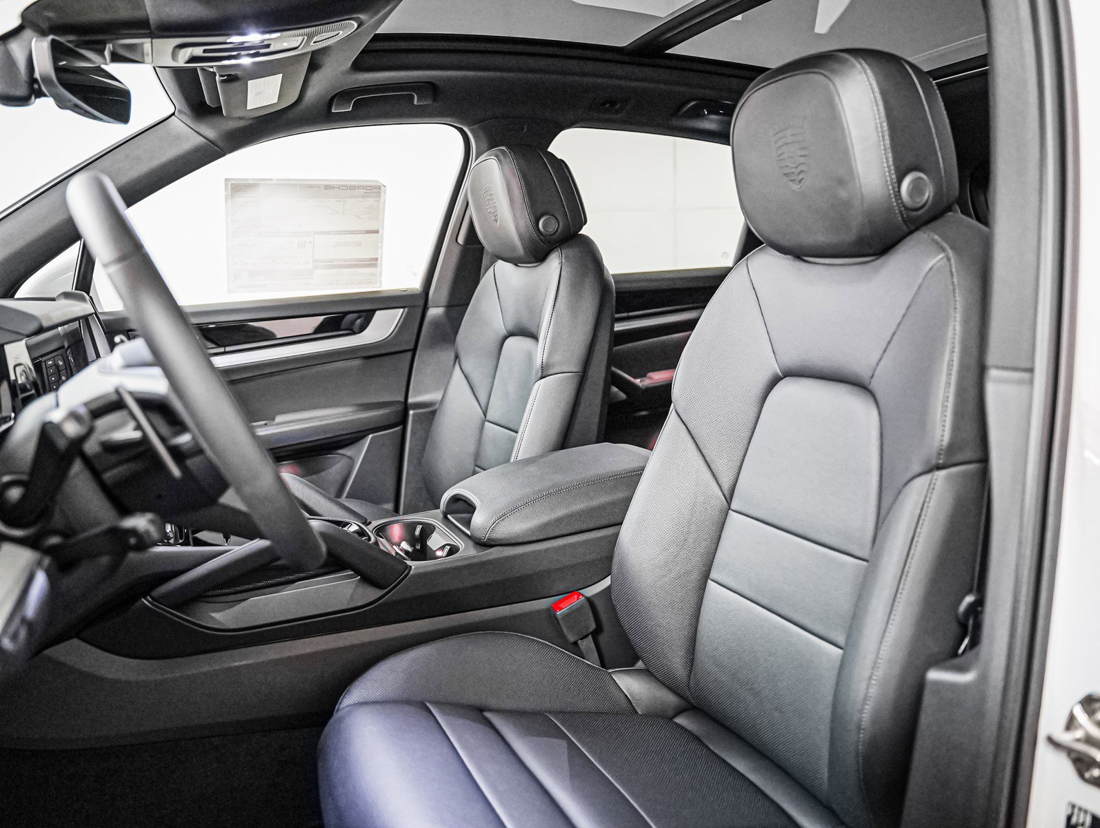 New 2026 Porsche Cayenne image 5