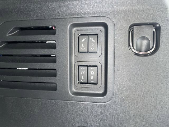 New 2026 Chevrolet Traverse RS image 20