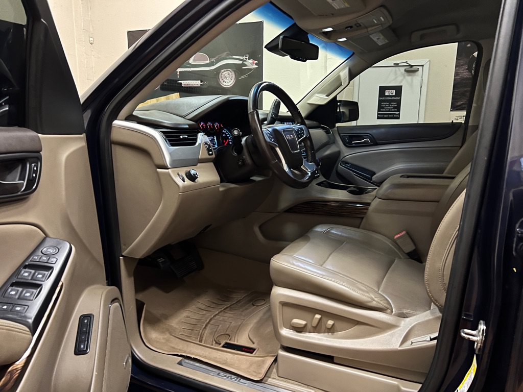 Used 2019 GMC Yukon SLT w/ Premium Edition RWD image 13
