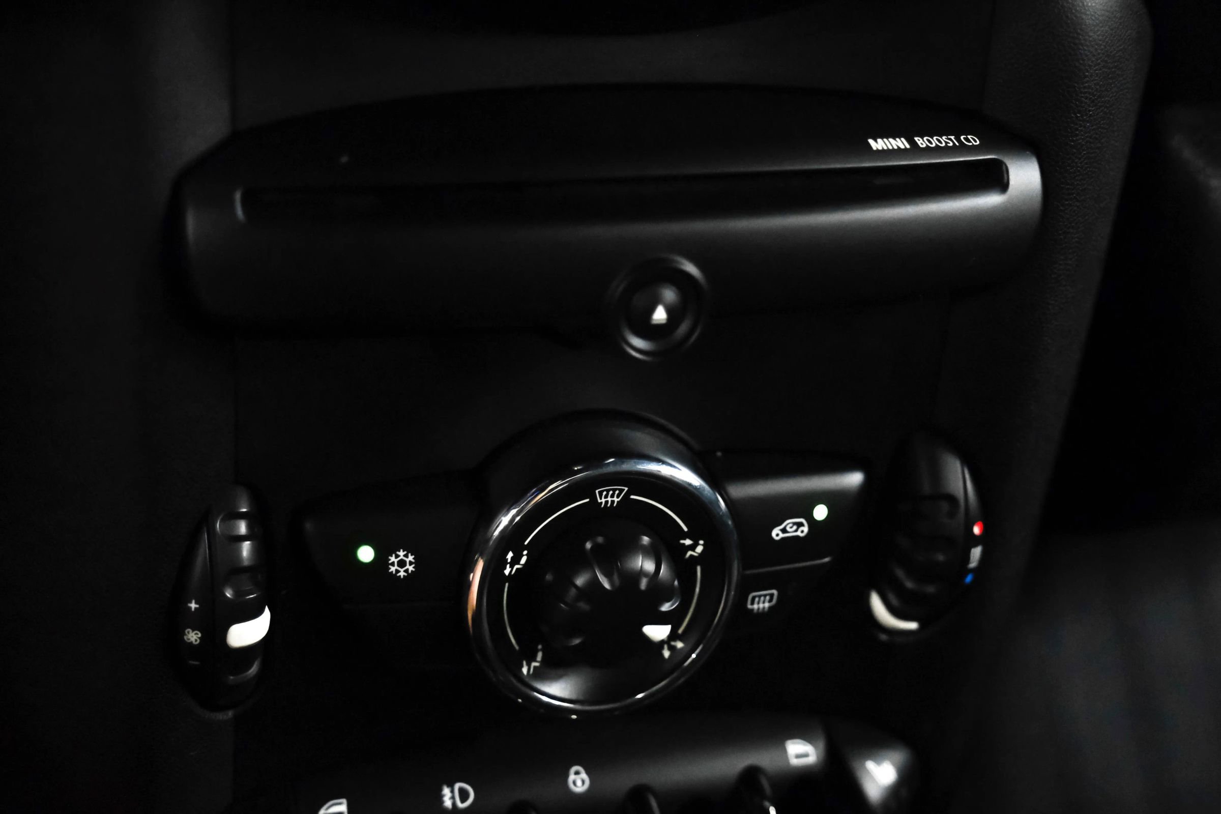 Used 2012 MINI Cooper Coupe S FWD image 22