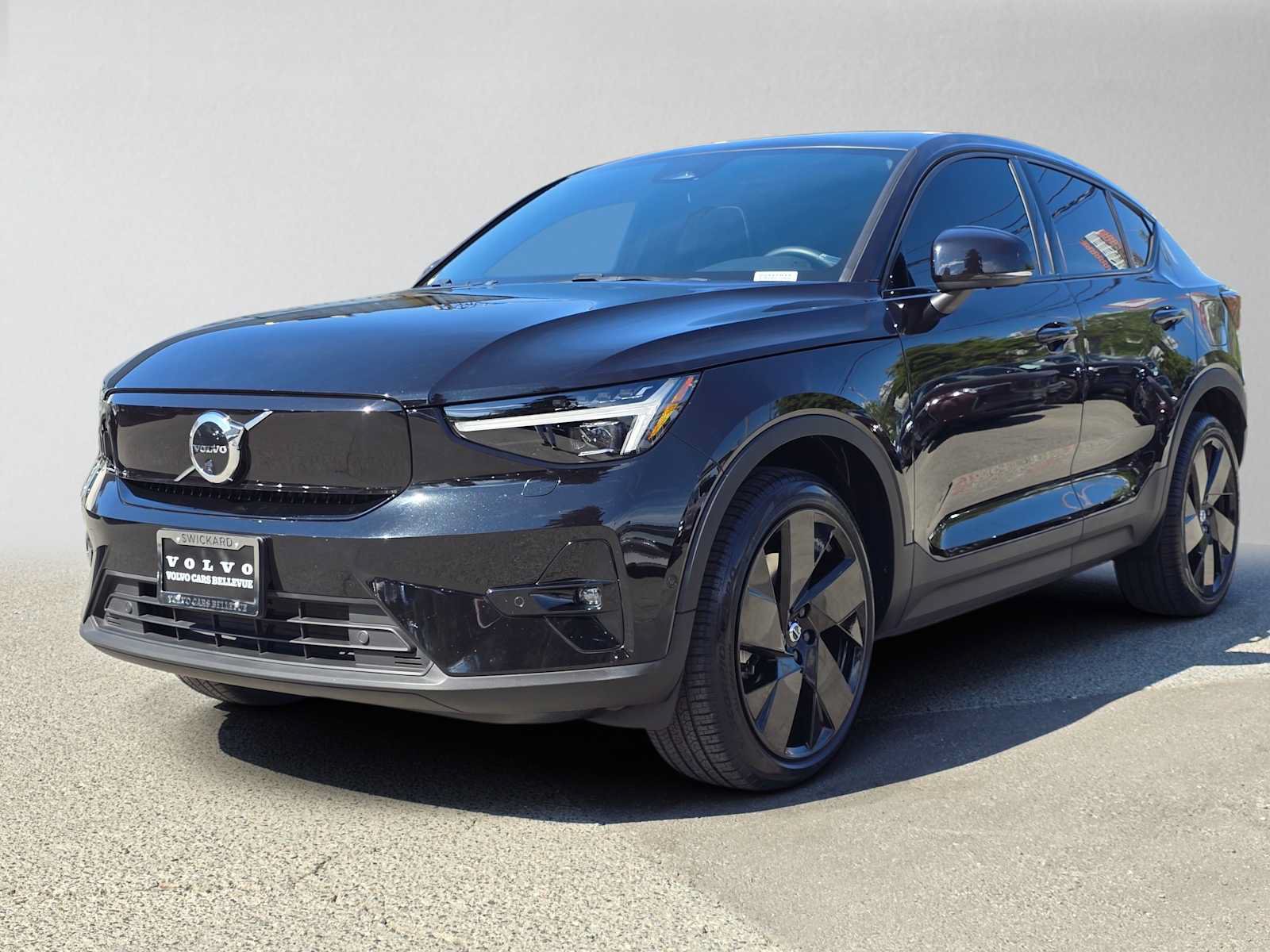 Certified 2023 Volvo C40 P8 Recharge Ultimate AWD/4WD image 8