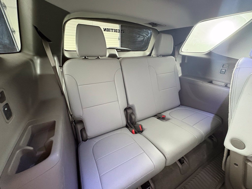 Used 2020 Chevrolet Traverse Premier AWD/4WD image 56