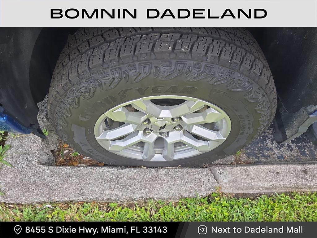 Used 2023 Chevrolet Silverado 1500 RST w/ Z71 Off-Road Package image 10