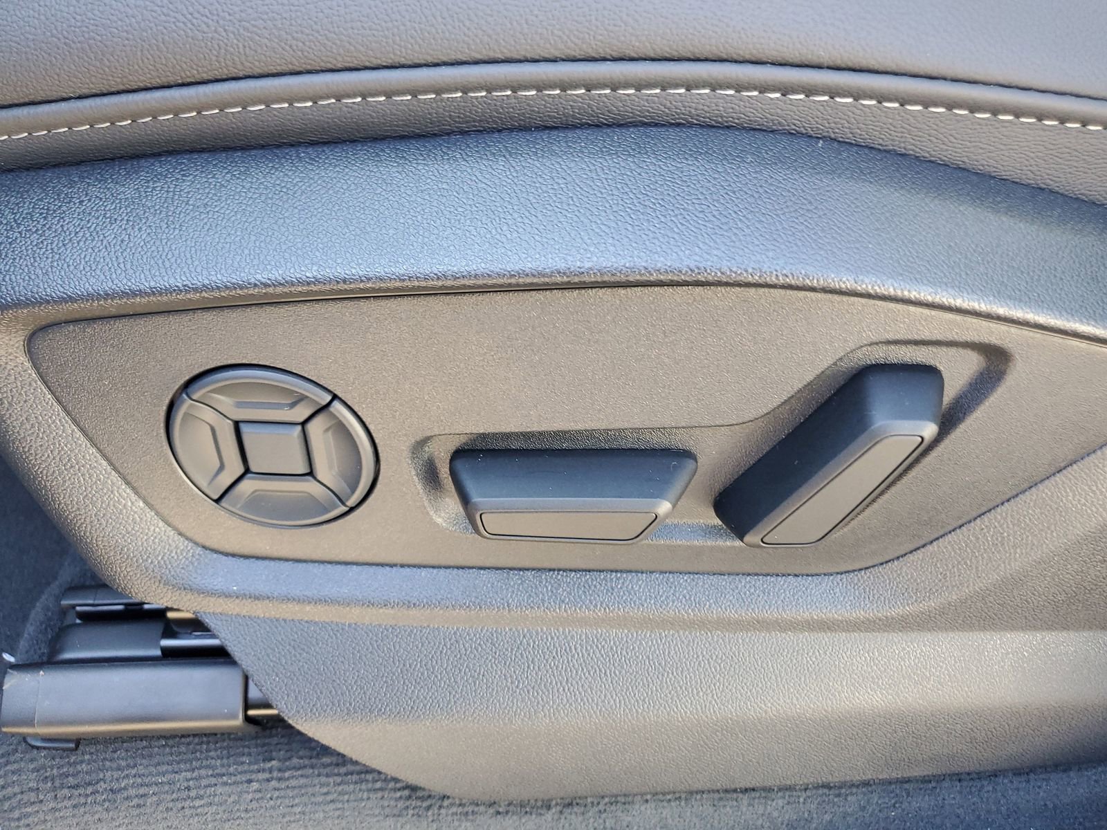 New 2026 Audi Q8 Premium Plus image 22