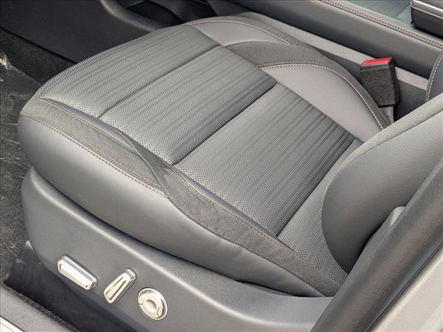 New 2025 Lincoln Nautilus Reserve w/ Jet Appearance Package image 4