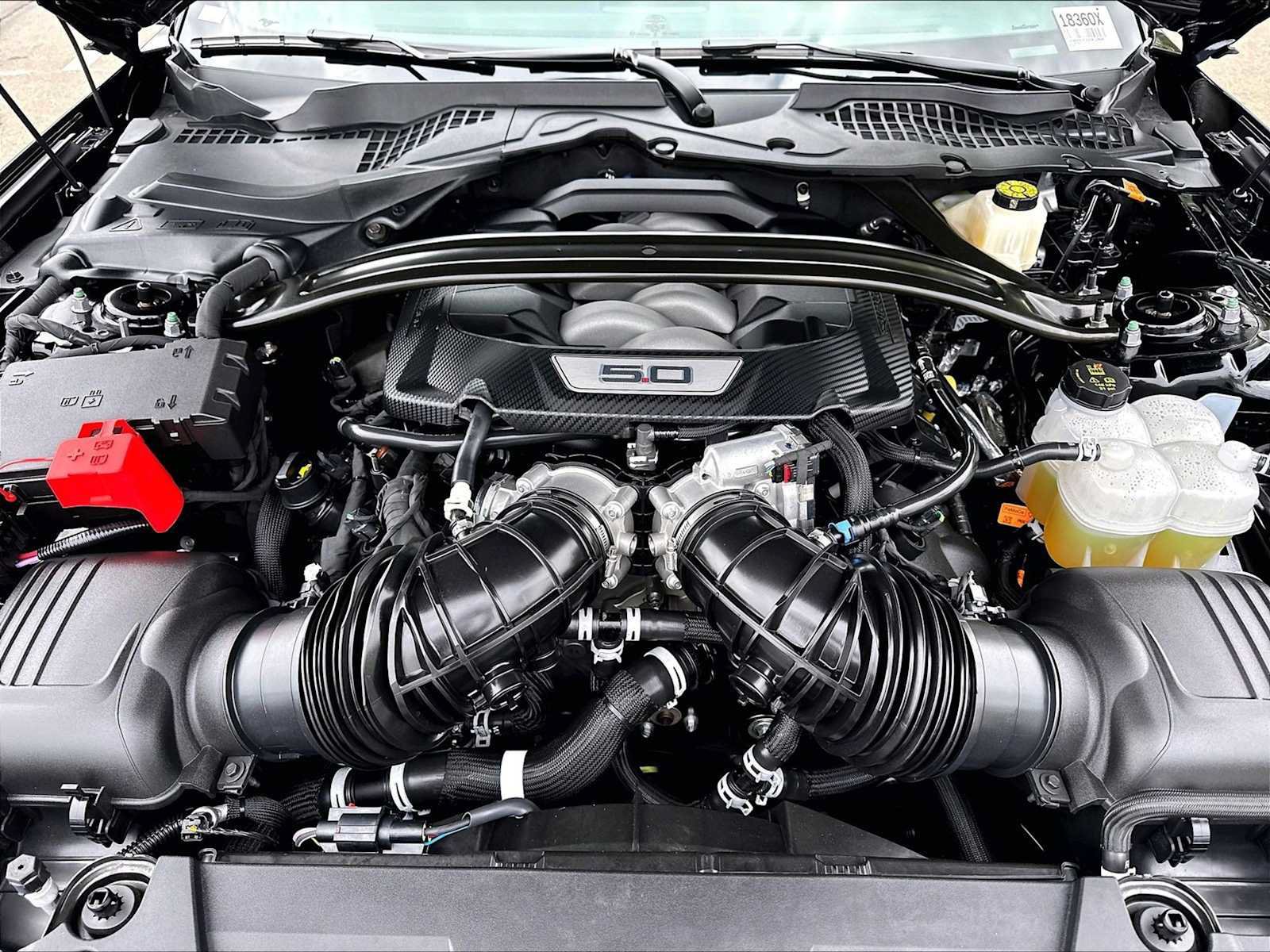 Used 2025 Ford Mustang GT Premium w/ GT Performance Package RWD image 12