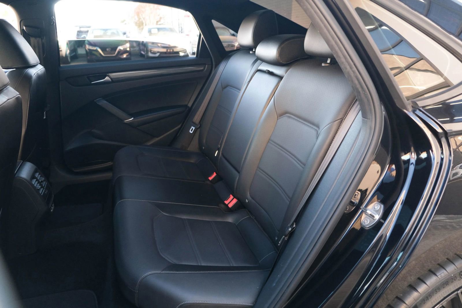 Used 2022 Volkswagen Passat 2.0T R-Line FWD image 17