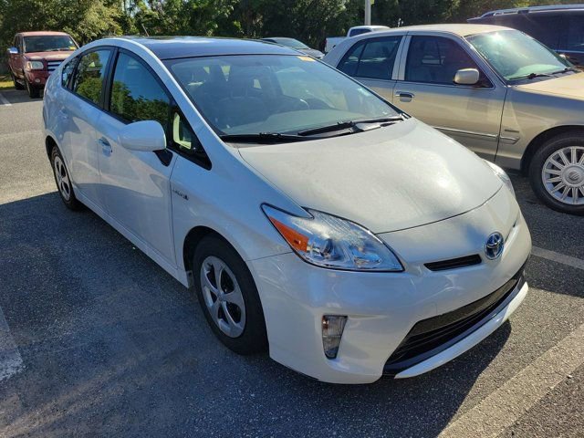 Used 2015 Toyota Prius Three w/ Solar Roof Package image 2