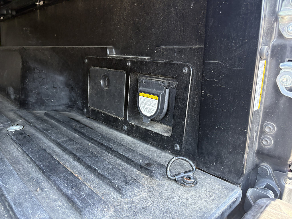 Used 2019 Toyota Tacoma TRD Sport AWD/4WD image 10