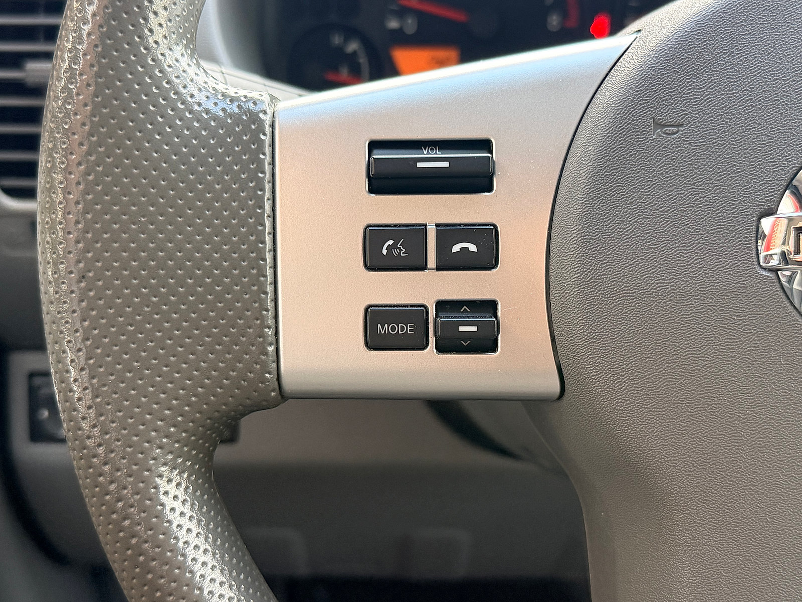 Used 2021 Nissan Frontier SV AWD/4WD image 18