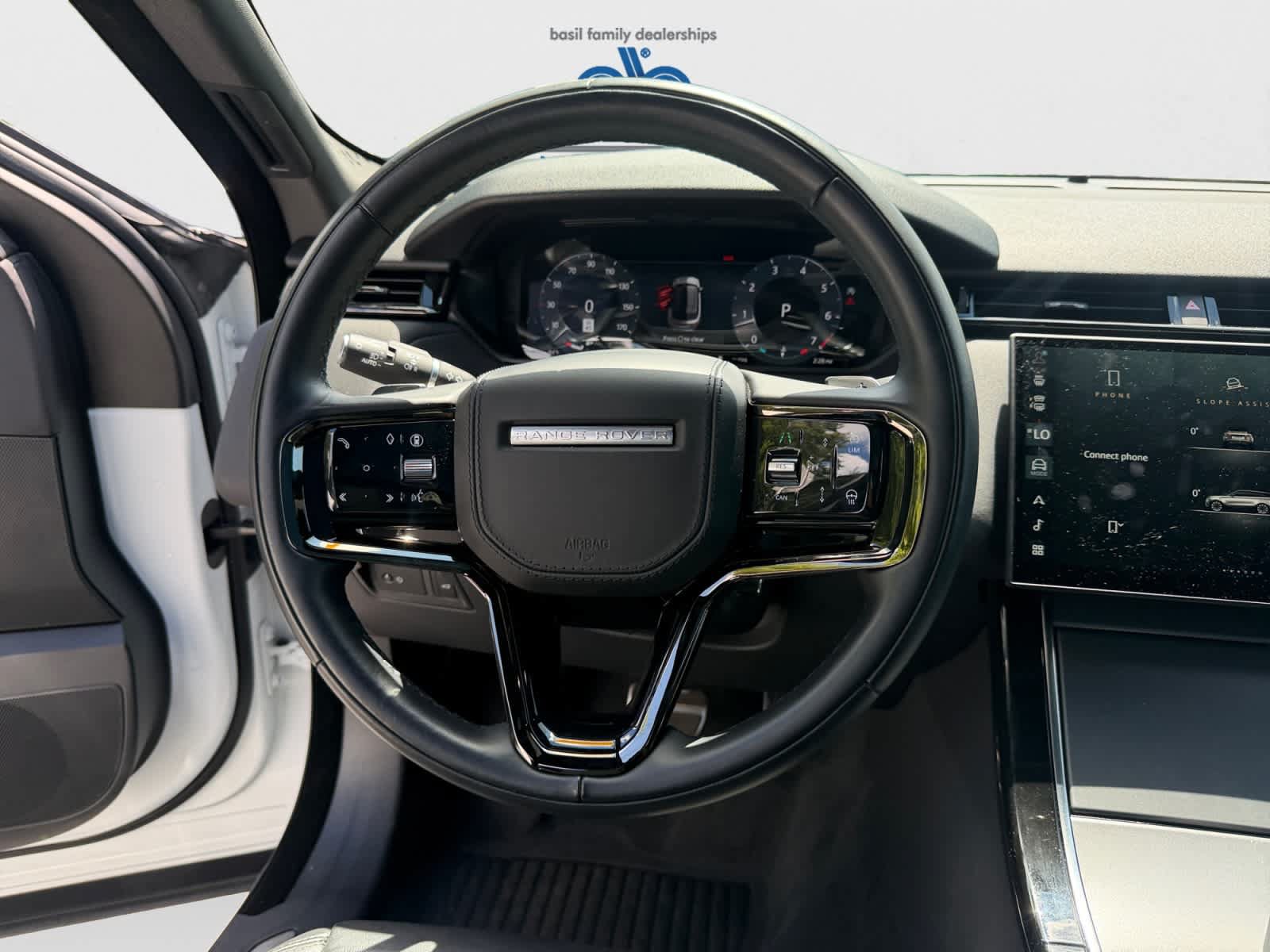 Used 2025 Land Rover Range Rover Velar Dynamic SE AWD/4WD image 15