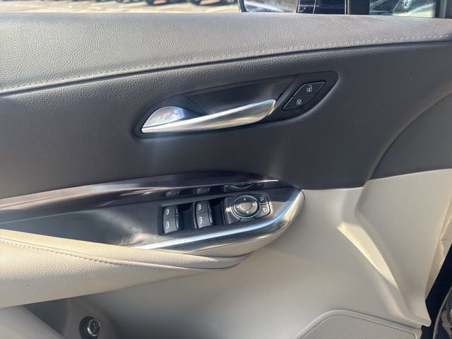 Used 2022 Cadillac XT4 Luxury AWD/4WD image 9