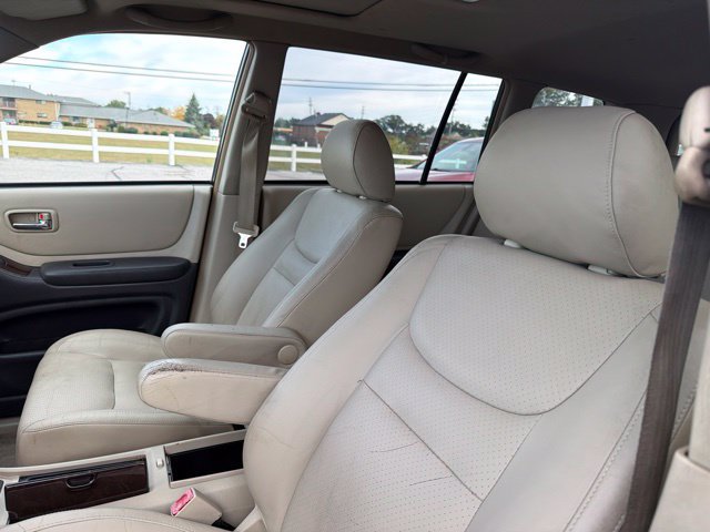 Used 2003 Toyota Highlander Limited w/ Leather Trim Pkg AWD/4WD image 14