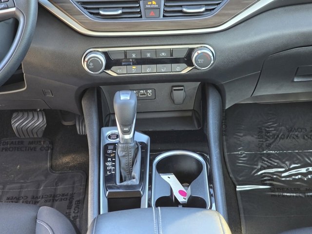 Used 2024 Nissan Altima 2.5 SV image 25