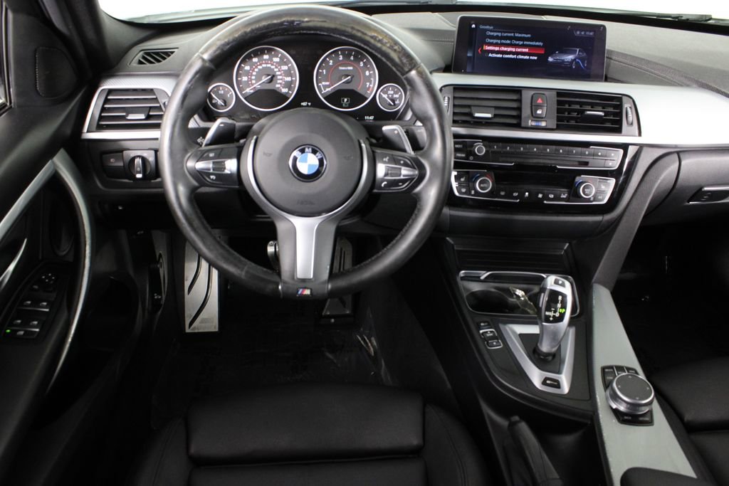 Used 2018 BMW 330e w/ M Sport Package image 6