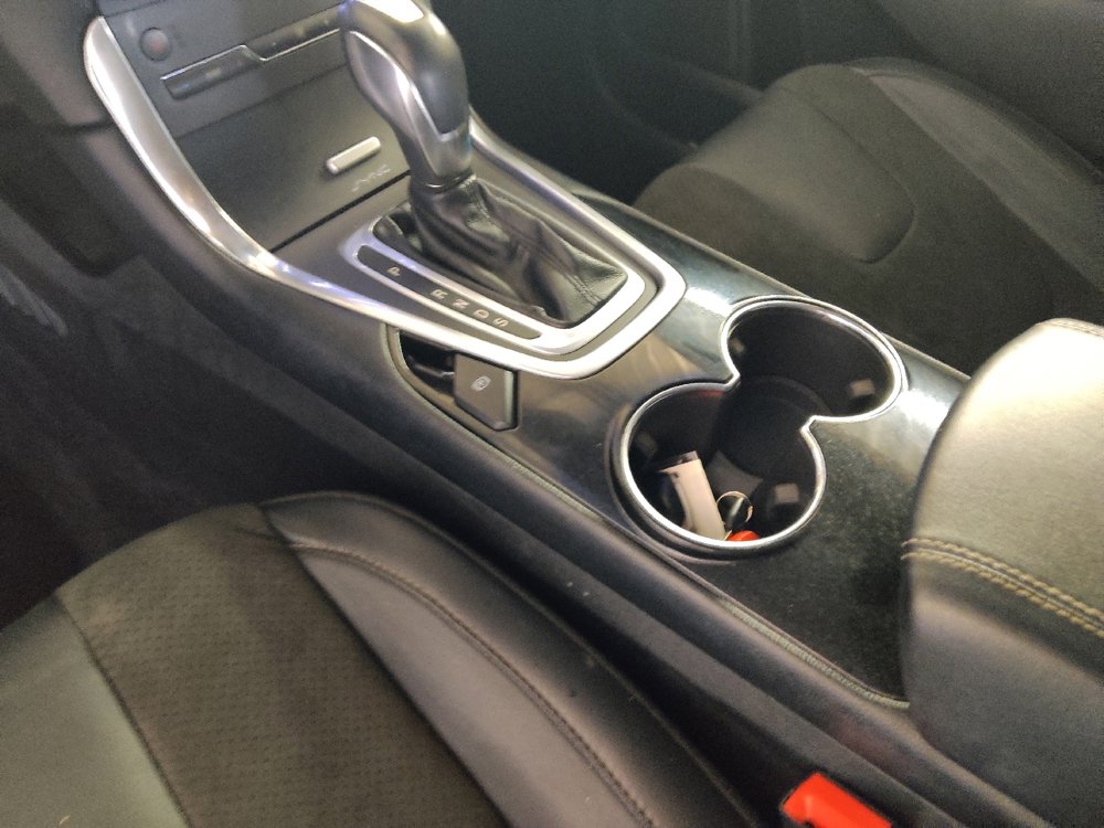 Used 2016 Ford Edge Sport w/ Technology Package image 26