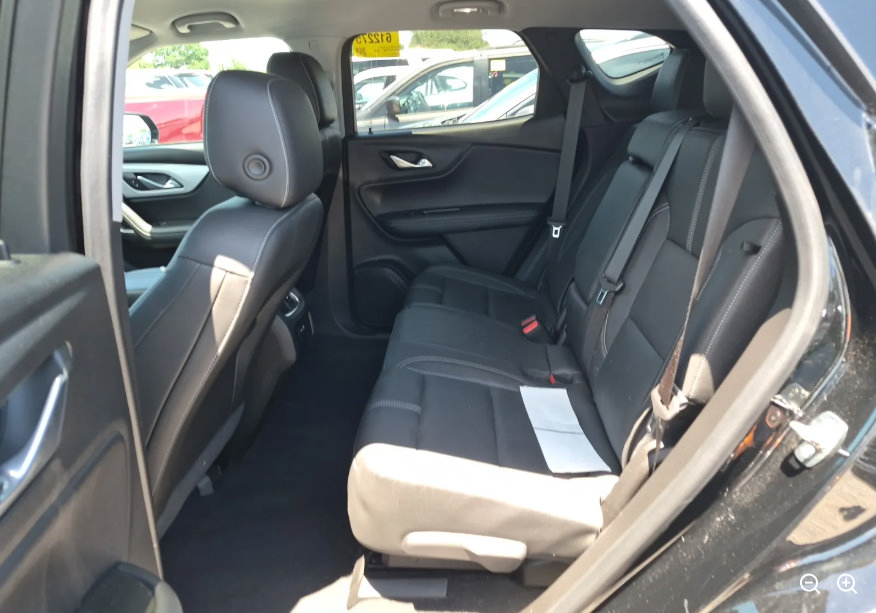 Used 2023 Chevrolet Blazer LT AWD/4WD image 8